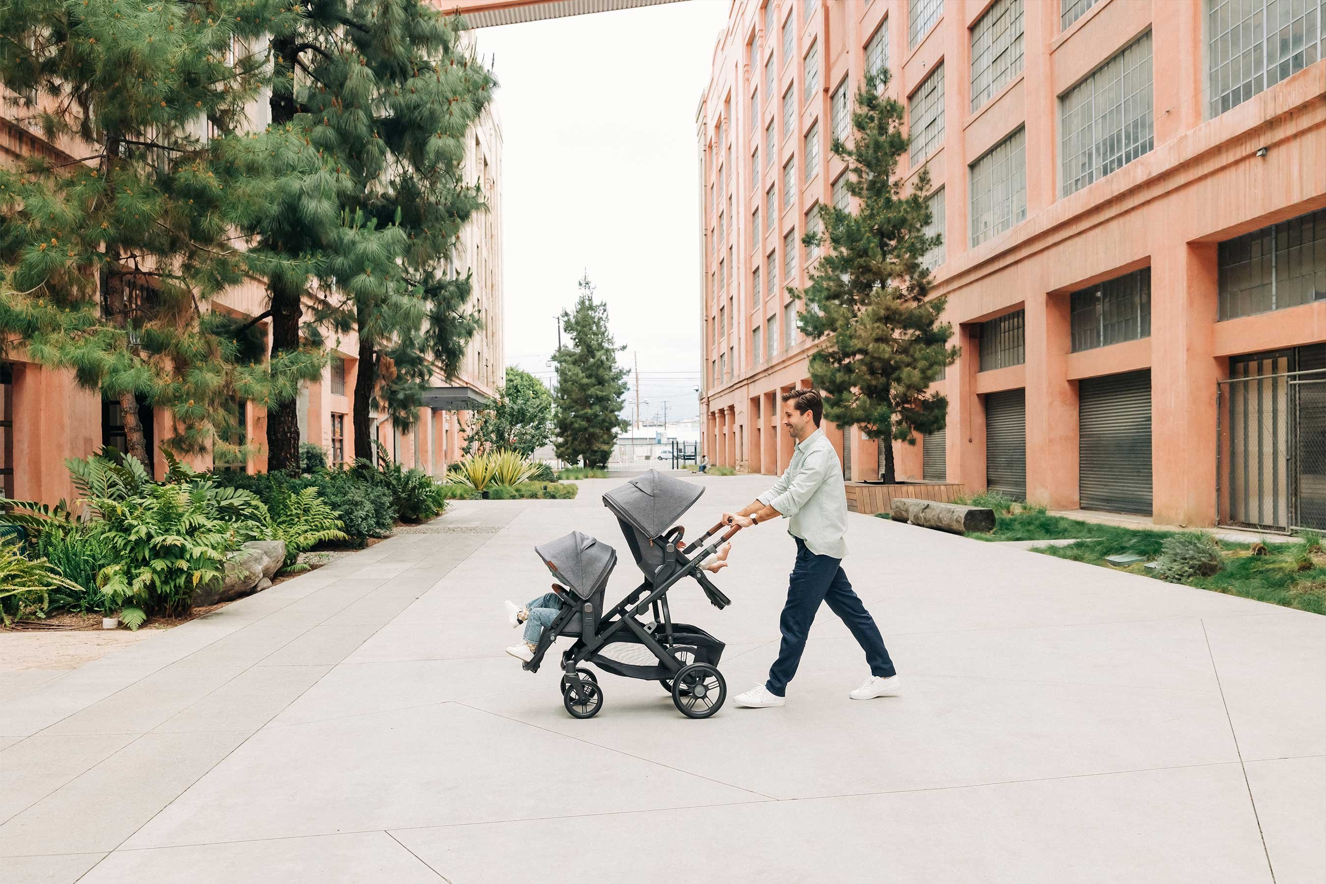 The UPPAbaby Vista V3 convertible single-to-double pram with included bassinet, Mesa capsule compatibility, and large 13.6 kg underseat basket, priced from $1,699 AUD at Australian retailers